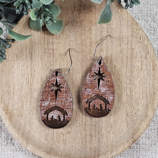 Distressed Wood Nativity Teardrops