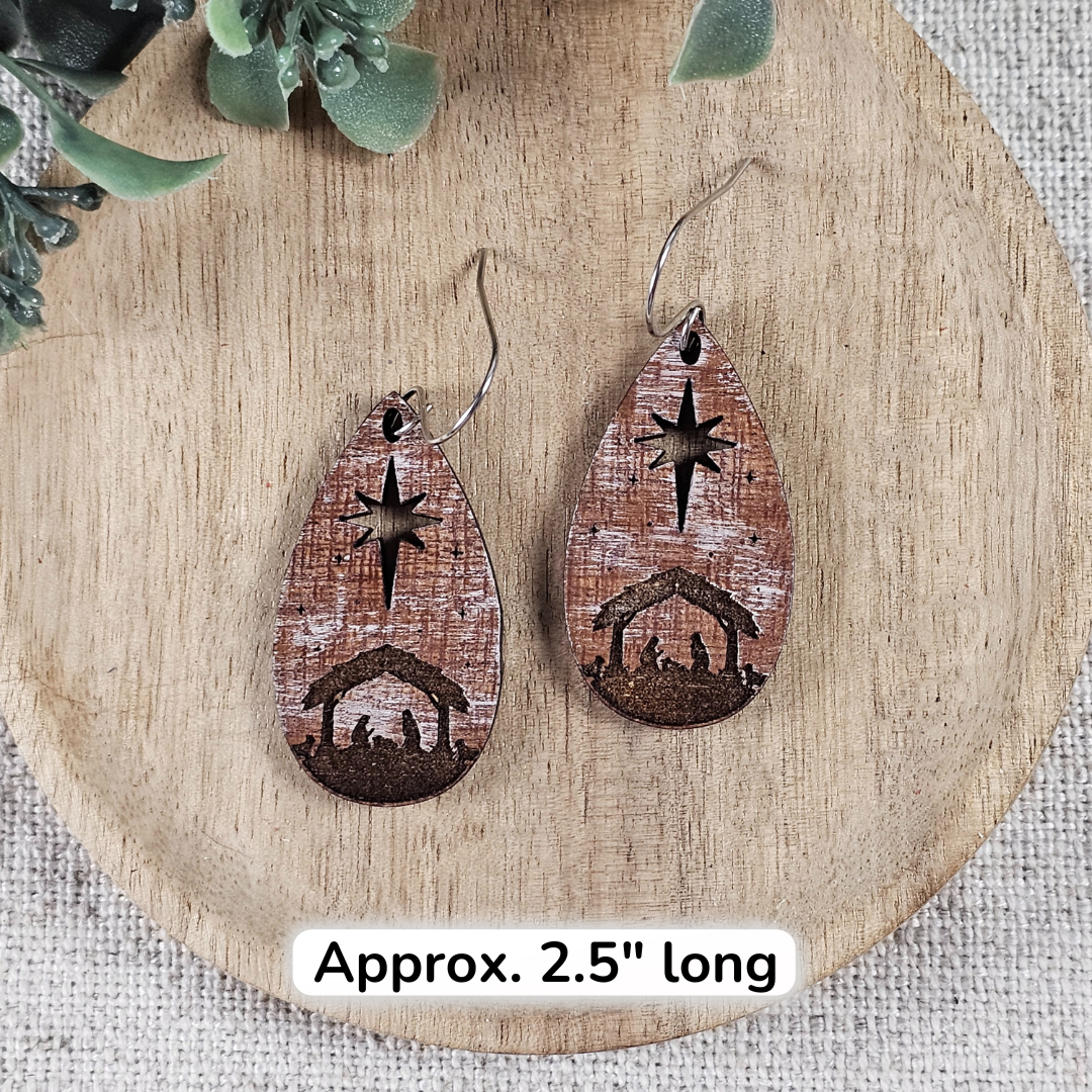 Distressed Wood Nativity Teardrops